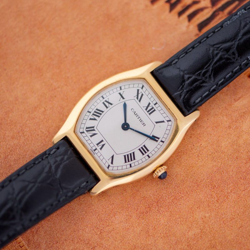 1980s Cartier Tank "Tortue" Mécanique in 18k Yellow Gold Swiss dial 96081