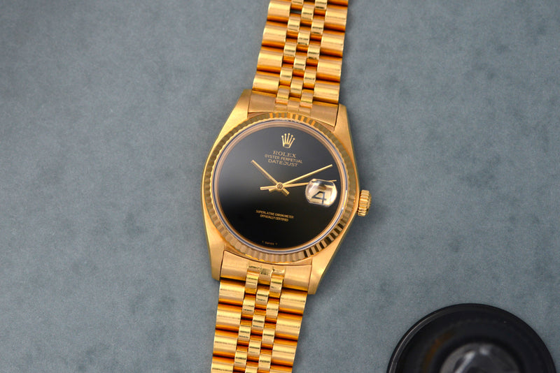 1977 Rolex Oyster Perpetual Datejust 18k Yellow Gold "Onyx" Dial 16018